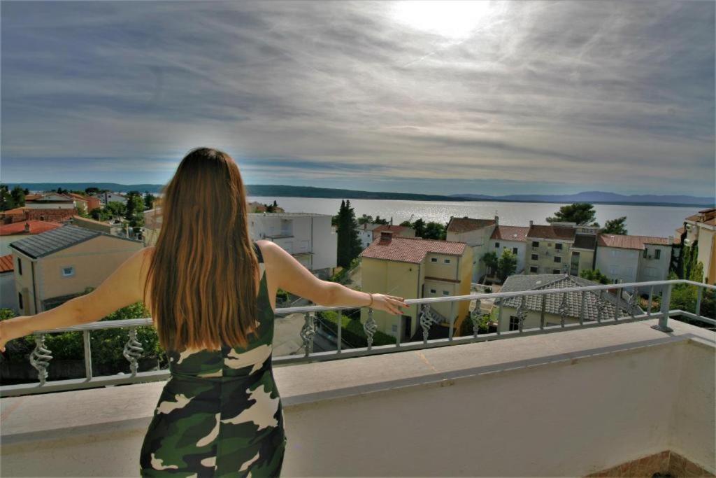 Apartments Lonzor I Selce Bagian luar foto