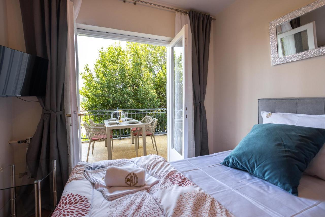 Apartments Lonzor I Selce Bagian luar foto